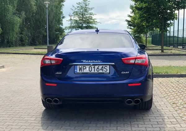 Maserati Ghibli cena 135000 przebieg: 33000, rok produkcji 2016 z Płock małe 232